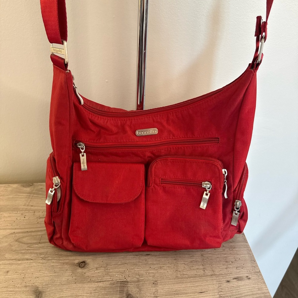 Baggallini Multi-Pocket Crossbody Bag
